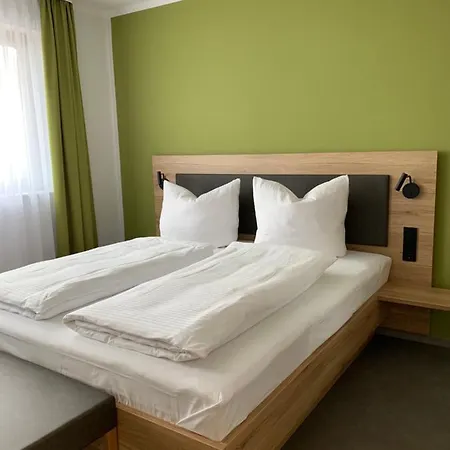 Hotel Weingut Bugner Meizelhof Klein-Winternheim