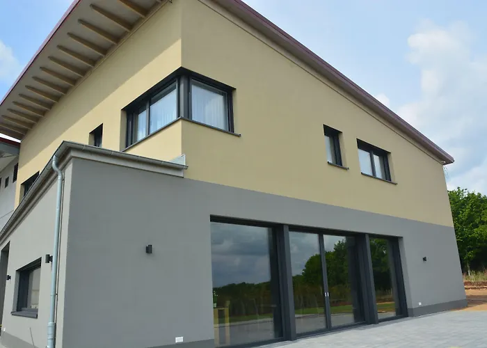 Hotel Weingut Bugner Meizelhof 3*